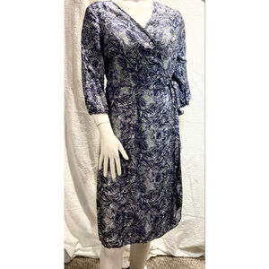 Winter Silks 100% Silk Wrap Dress M Blue White Leaf Print V-Neck Midi
